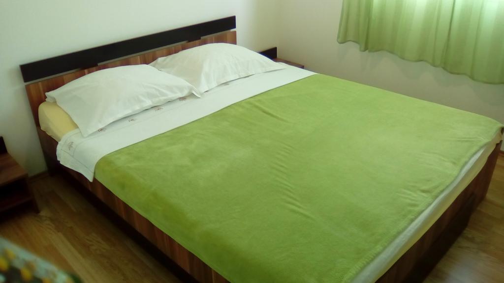 Apartments Mirana Любач Екстер'єр фото